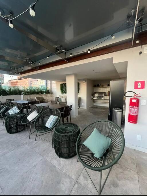 Completo E Moderno Com Ar Condicionado E Piscina No Centro Do Rio
